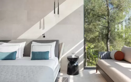 LUJO BODRUM FORES ROOM  BED